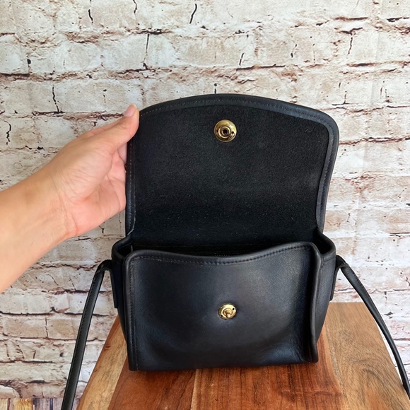 Vintage Coach Style 9892 Chrystie Black Leather Crossbody Bag Made in USA Purse - Picture 5 of 9